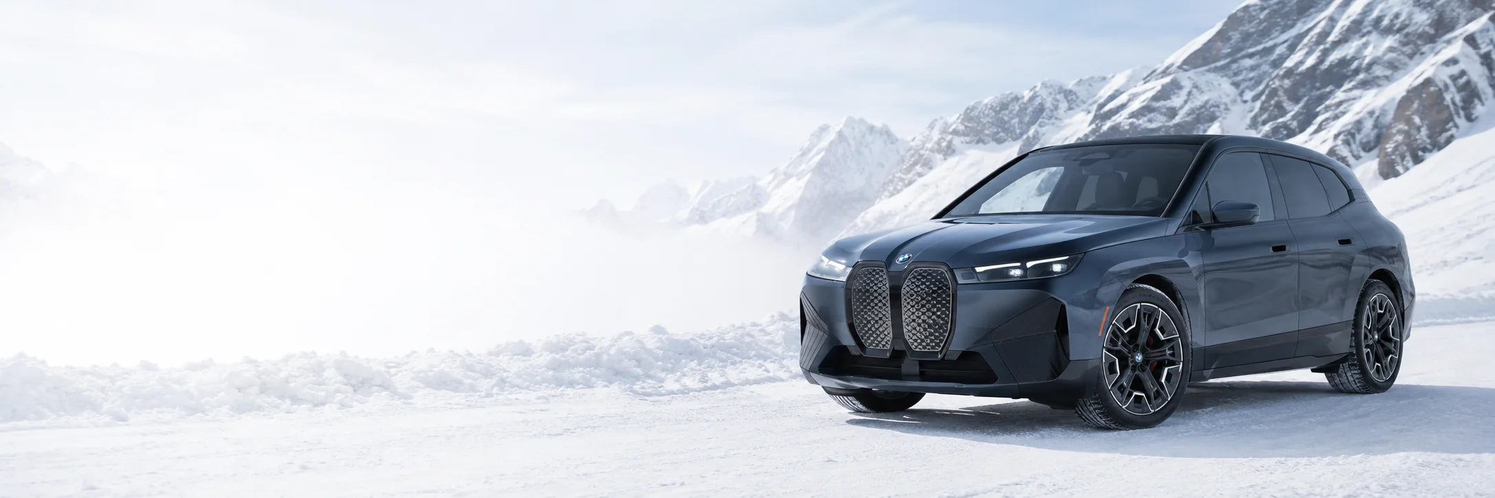 2022–2026 BMW IX